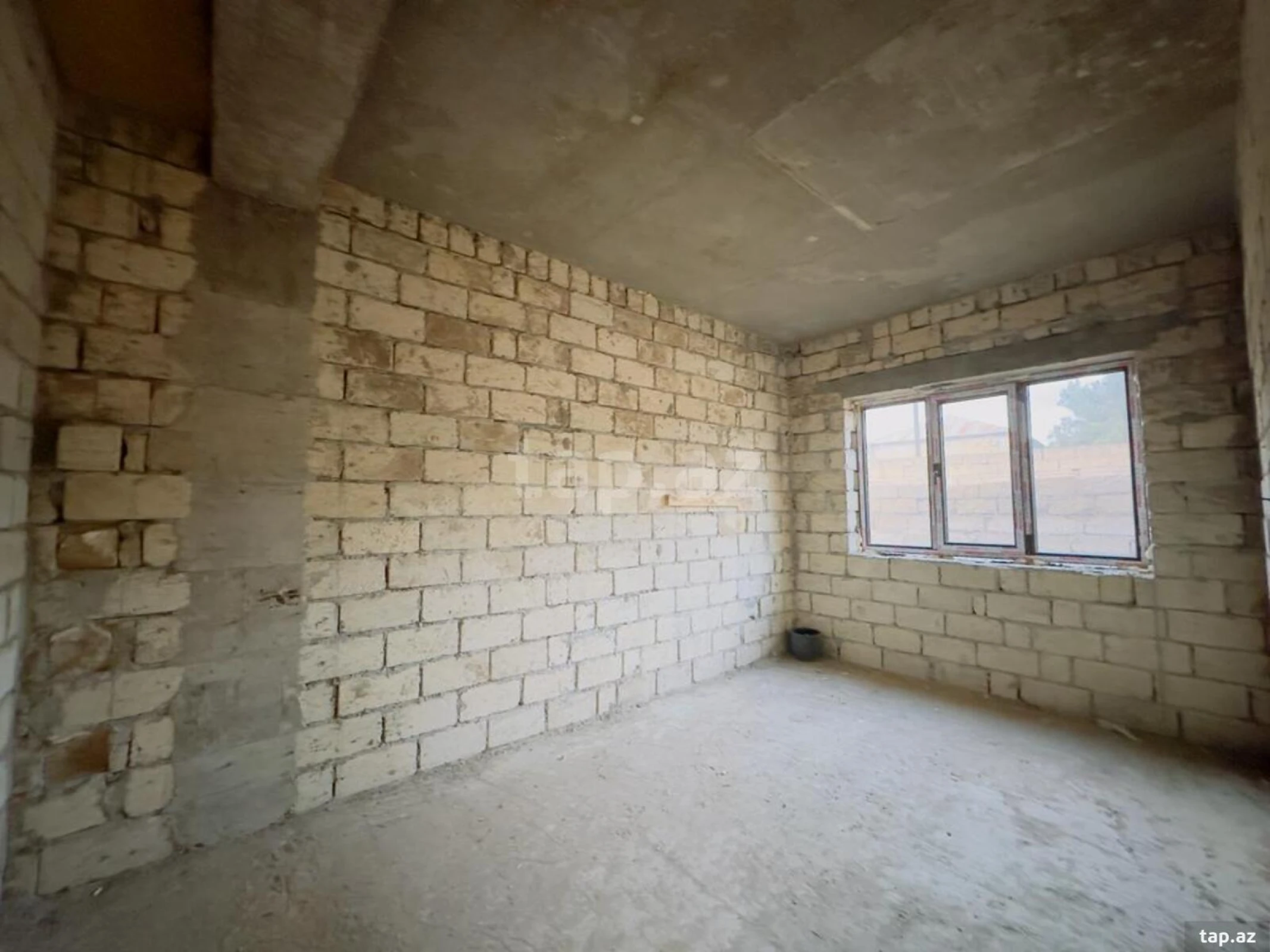 Satılır 4 otaqlı həyət evi