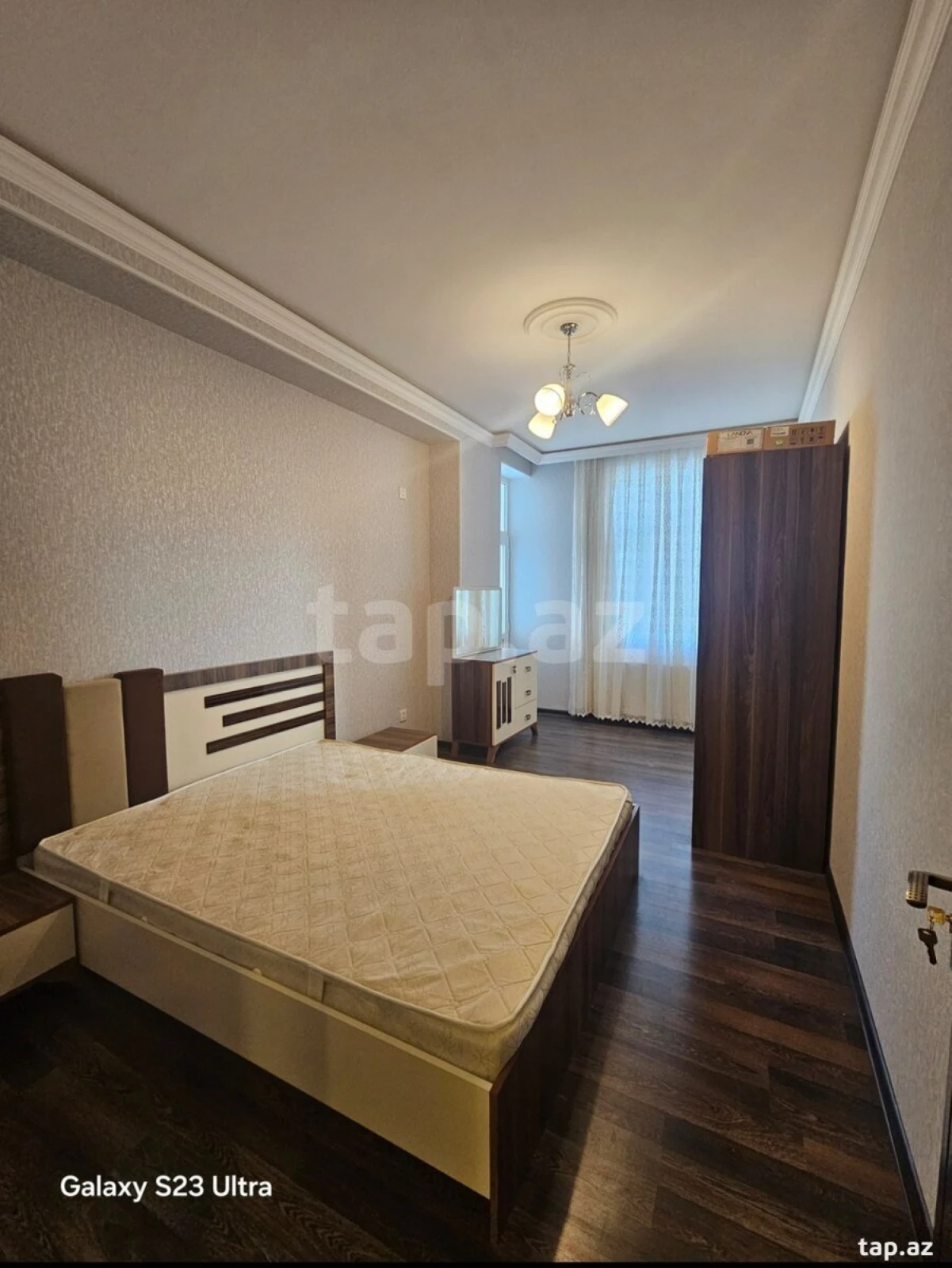 Kirayə verilir 3 otaqlı yeni tikili 110 m²