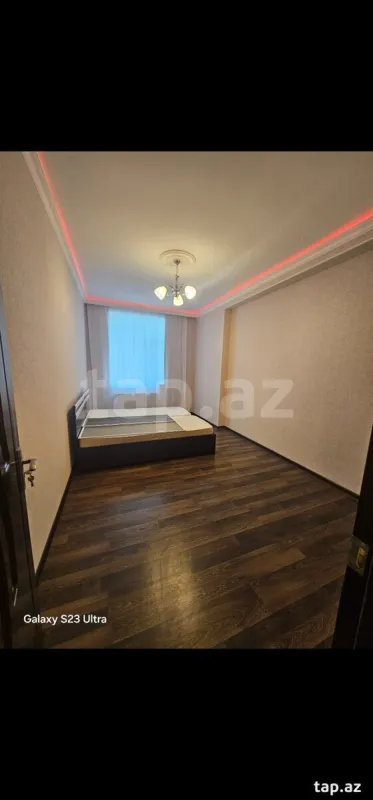 Kirayə verilir 3 otaqlı yeni tikili 110 m²
