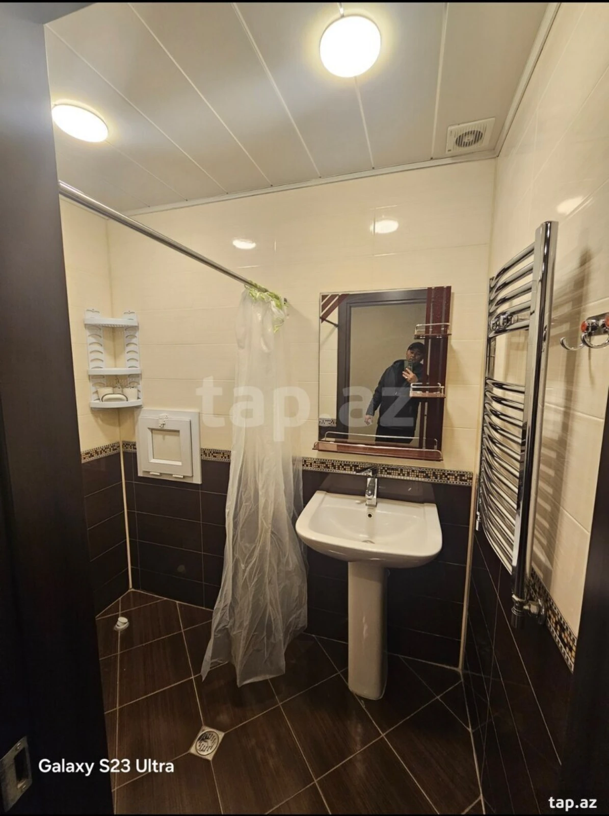 Kirayə verilir 3 otaqlı yeni tikili 110 m²