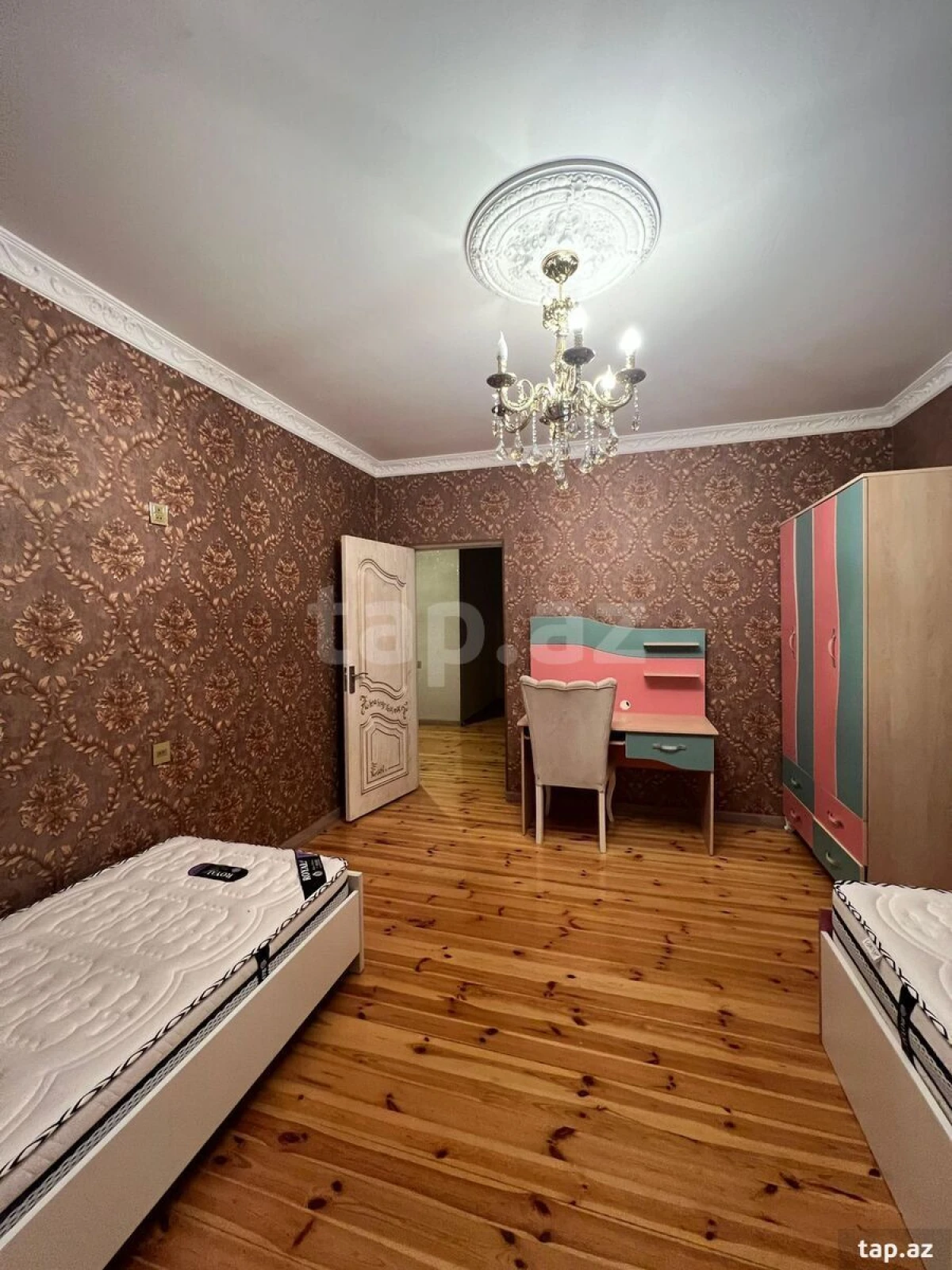 Satılır 7 otaqlı həyət evi