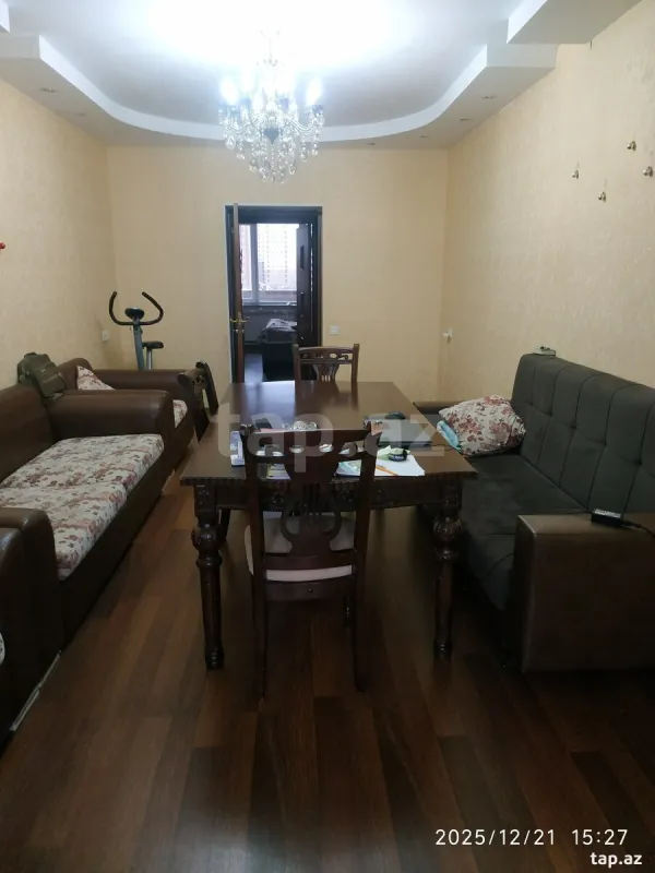 Satılır 3 otaqlı mənzil 82 m²