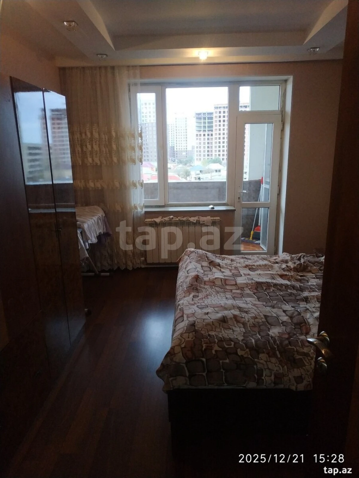 Satılır 3 otaqlı mənzil 82 m²
