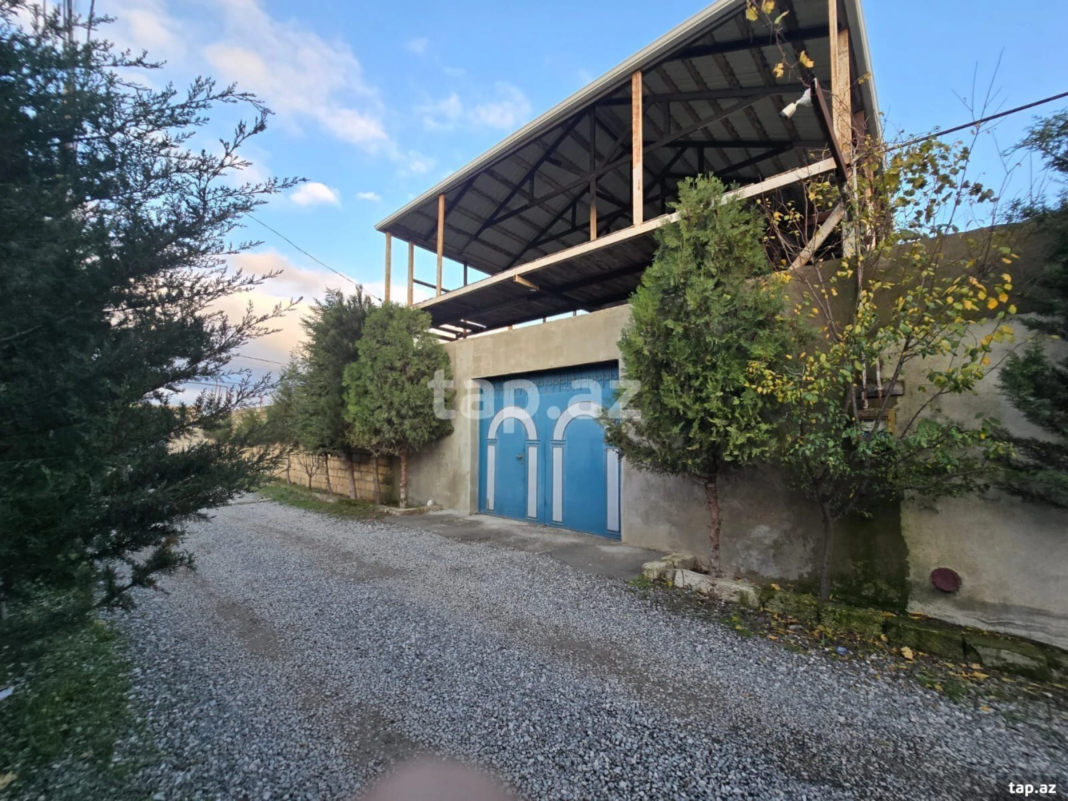 Satılır 3 otaqlı həyət evi