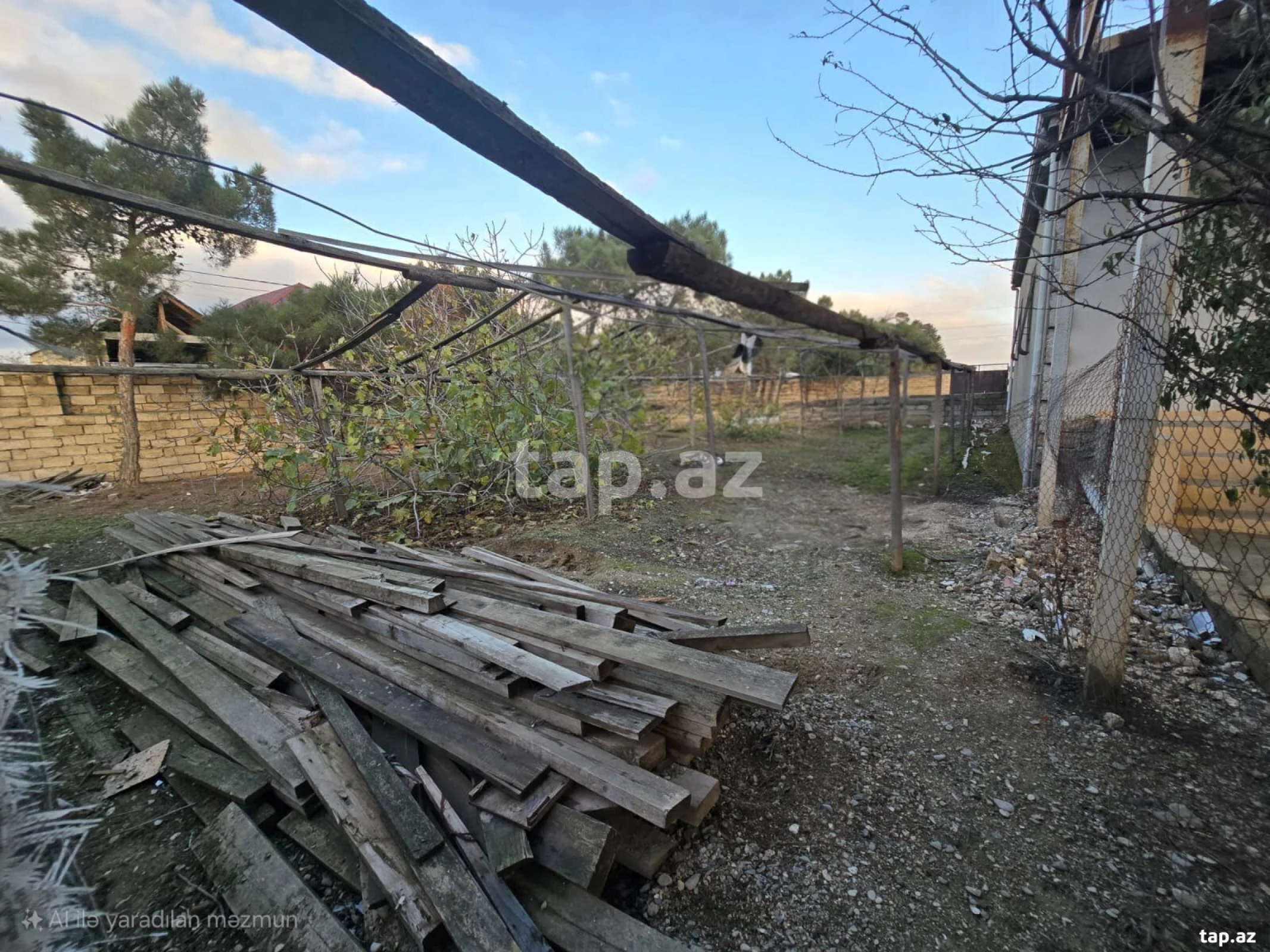 Satılır 3 otaqlı həyət evi