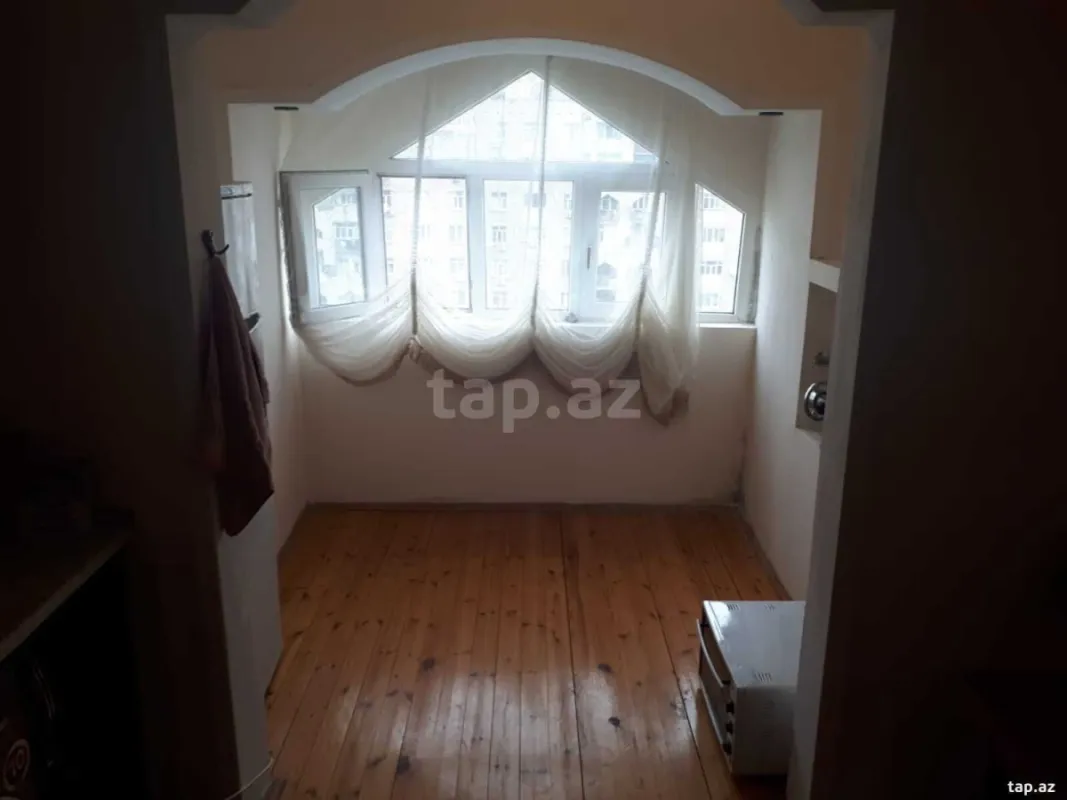 Kirayə verilir 2 otaqlı mənzil 65 m²