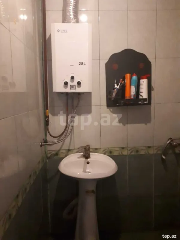 Kirayə verilir 2 otaqlı mənzil 65 m²