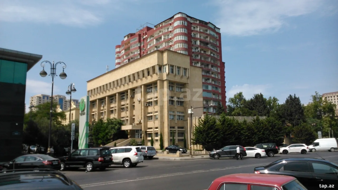 Kirayə verilir 2 otaqlı yeni tikili 60 m²