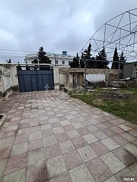 Satılır 6 otaqlı həyət evi