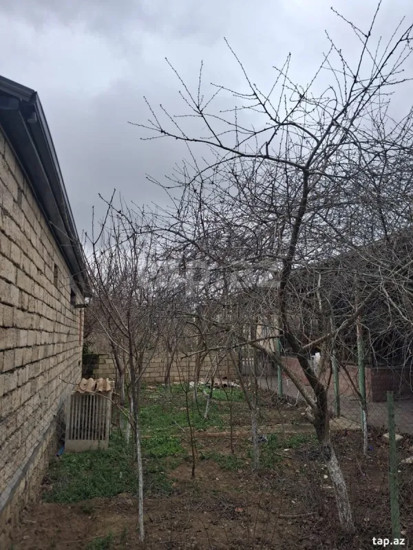 Satılır 6 otaqlı həyət evi