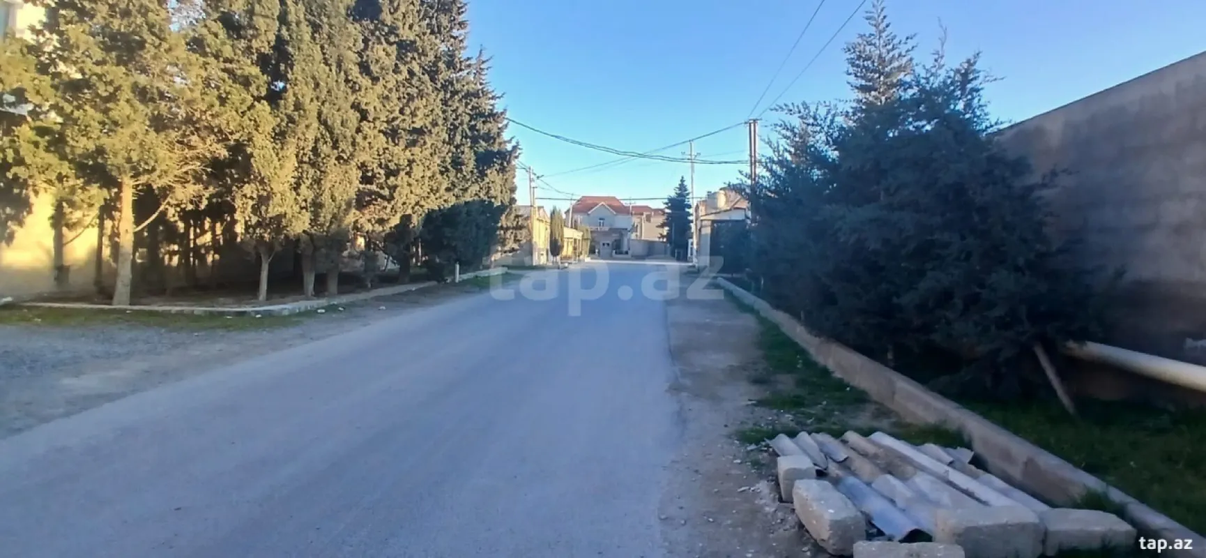 Satılır 6 otaqlı həyət evi