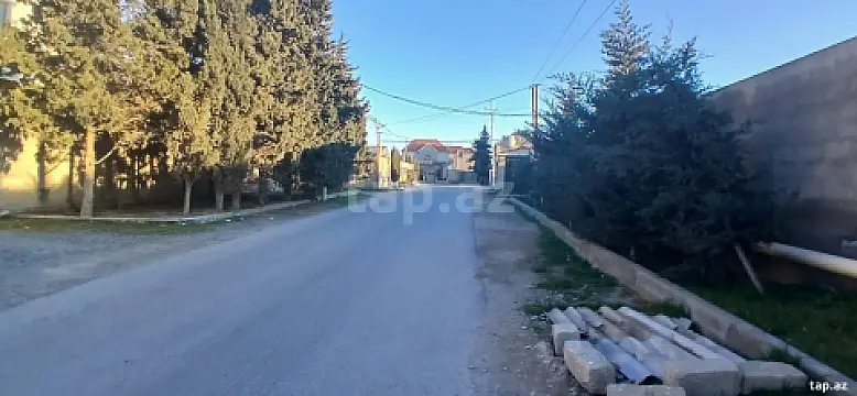 Satılır 6 otaqlı həyət evi