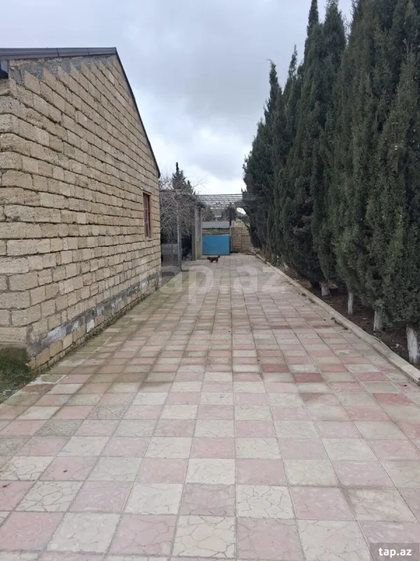 Satılır 6 otaqlı həyət evi