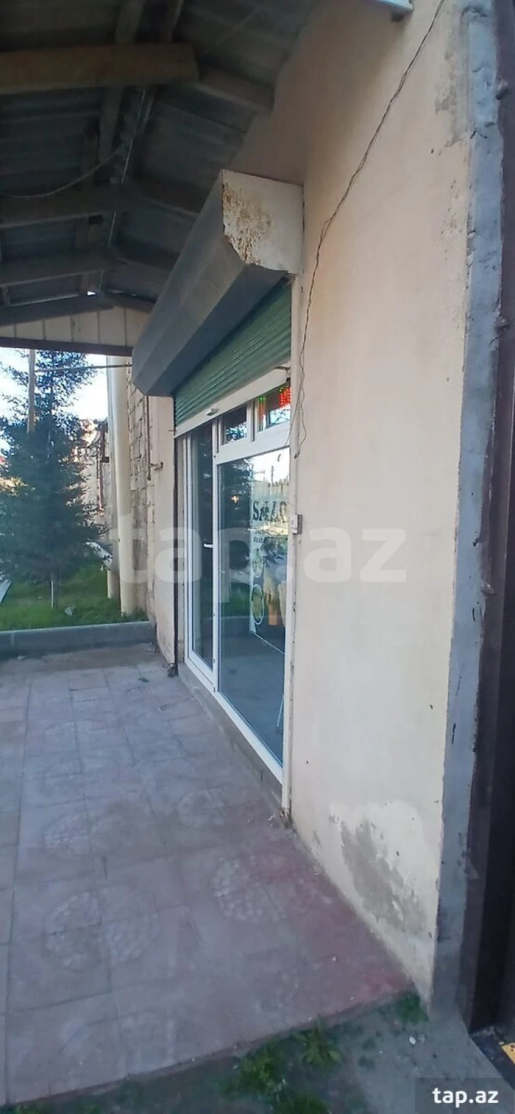 Satılır 6 otaqlı həyət evi