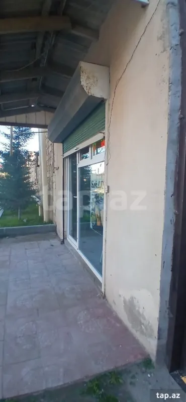 Satılır 6 otaqlı həyət evi