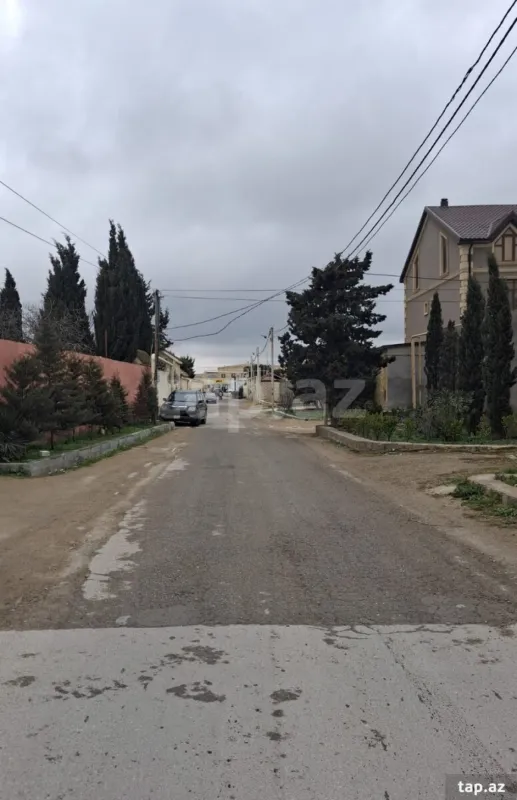 Satılır 6 otaqlı həyət evi