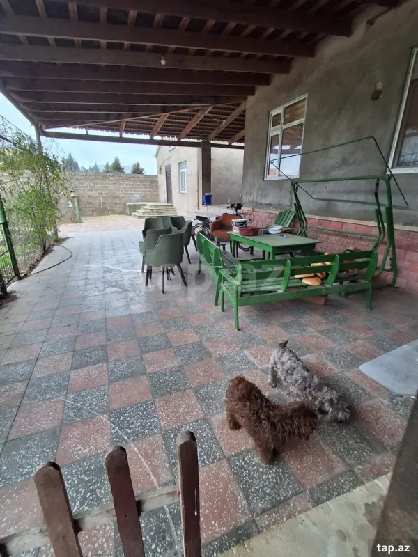 Satılır 6 otaqlı həyət evi