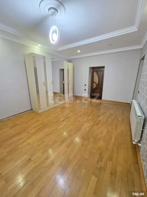 Kirayə verilir 3 otaqlı mənzil 110 m²