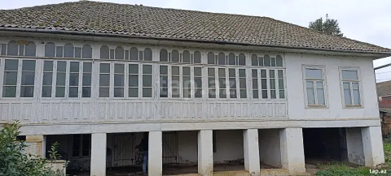 Satılır 3 otaqlı həyət evi