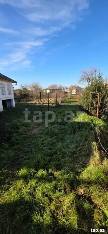 Satılır 3 otaqlı həyət evi