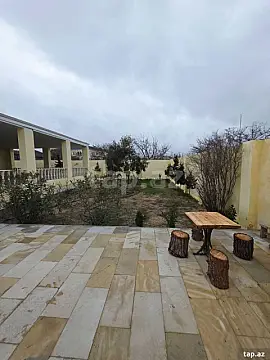 Satılır 5 otaqlı həyət evi