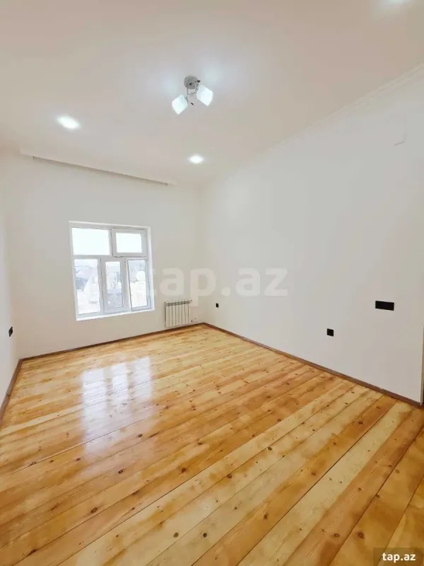 Satılır 5 otaqlı həyət evi