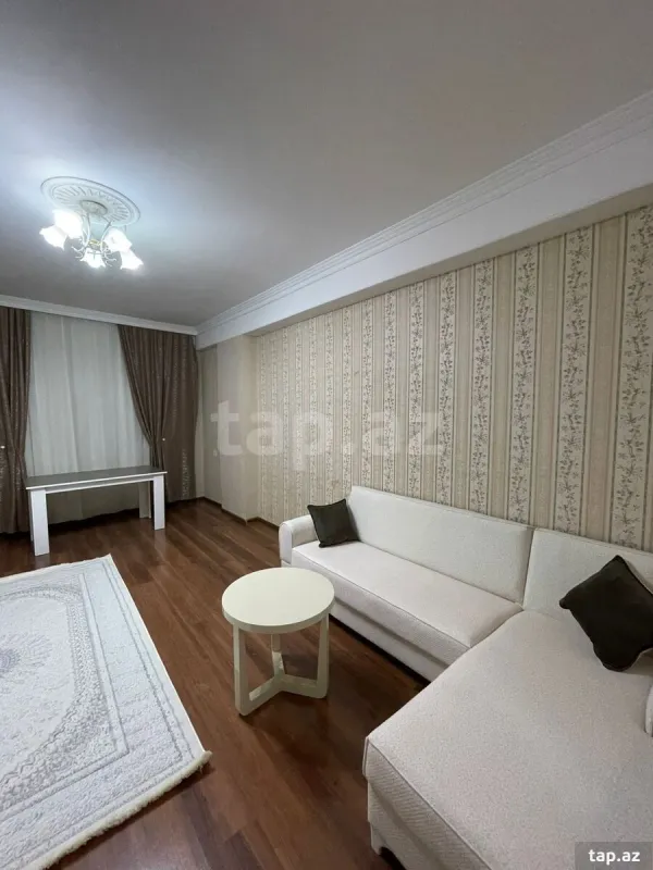 Satılır 2 otaqlı yeni tikili 60 m²
