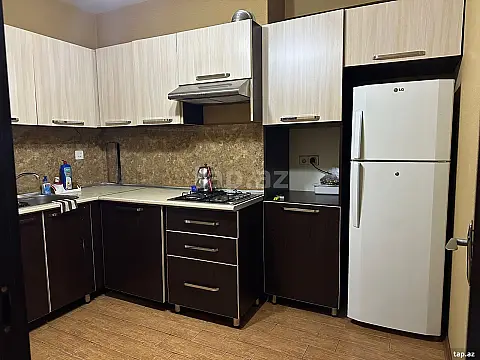 Kirayə verilir 2 otaqlı yeni tikili 80 m²