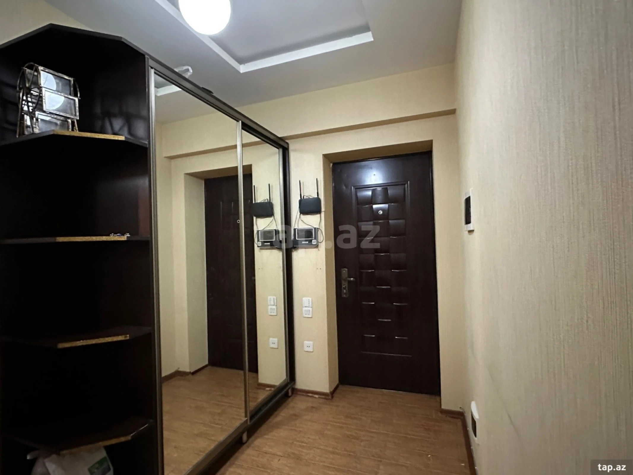 Kirayə verilir 2 otaqlı yeni tikili 80 m²