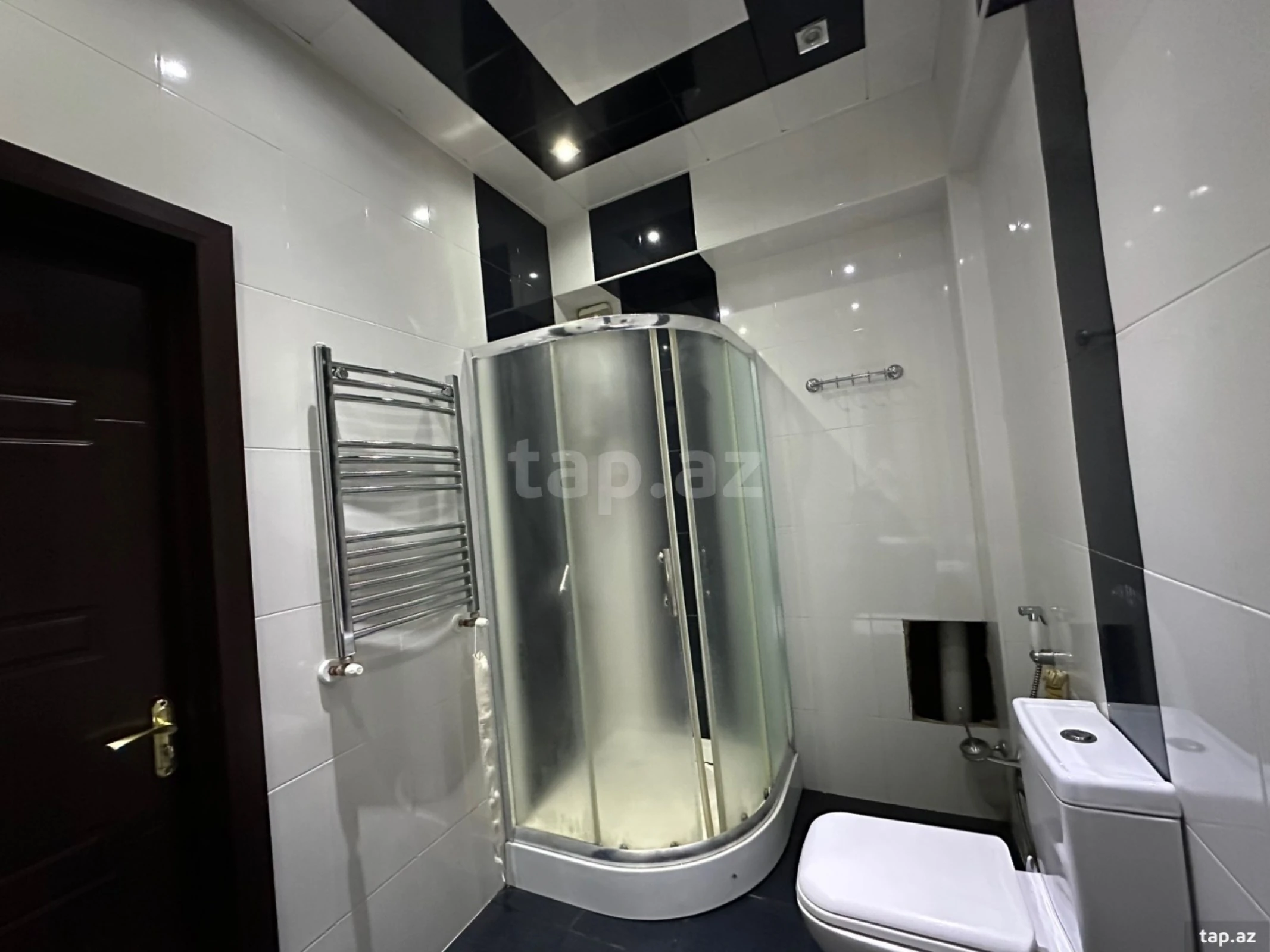 Kirayə verilir 2 otaqlı yeni tikili 80 m²