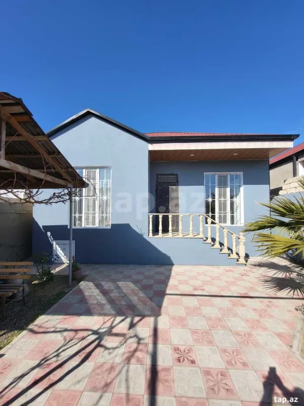 Satılır 3 otaqlı həyət evi