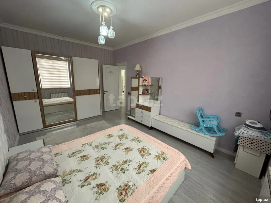 Satılır 6 otaqlı həyət evi