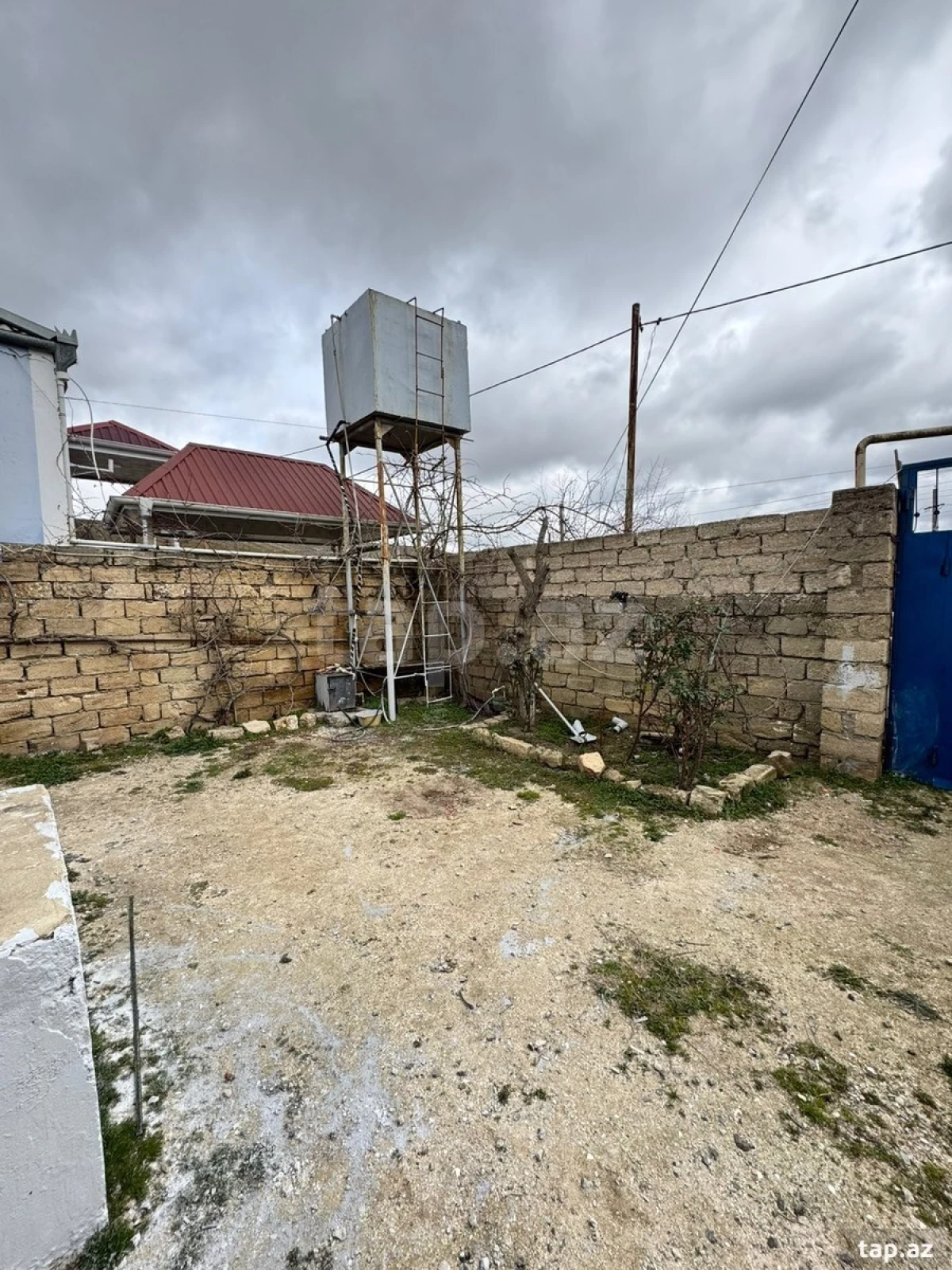 Kirayə verilir 2 otaqlı həyət evi