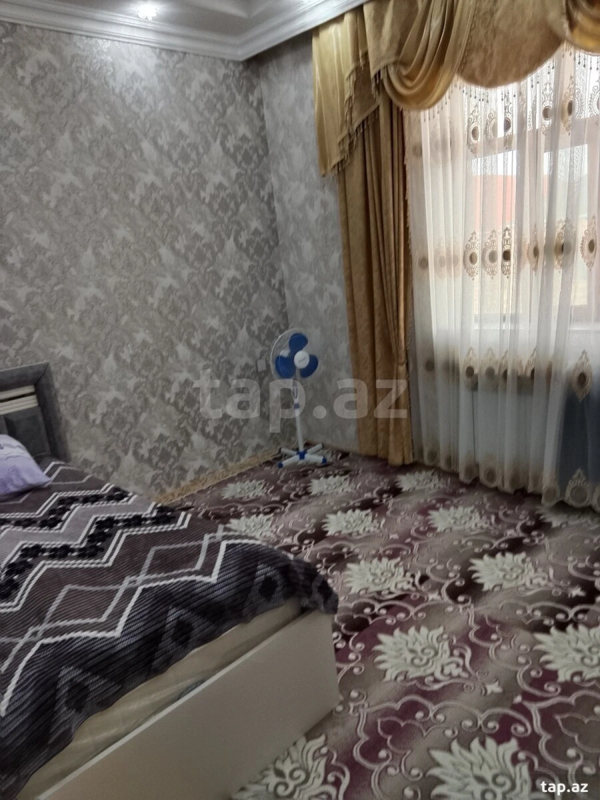 Satılır 11 otaqlı həyət evi