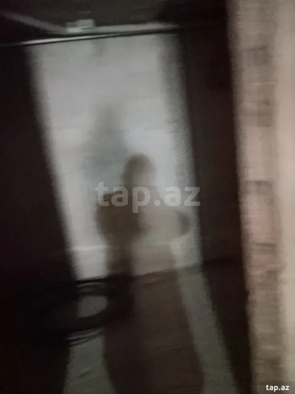 Satılır 11 otaqlı həyət evi