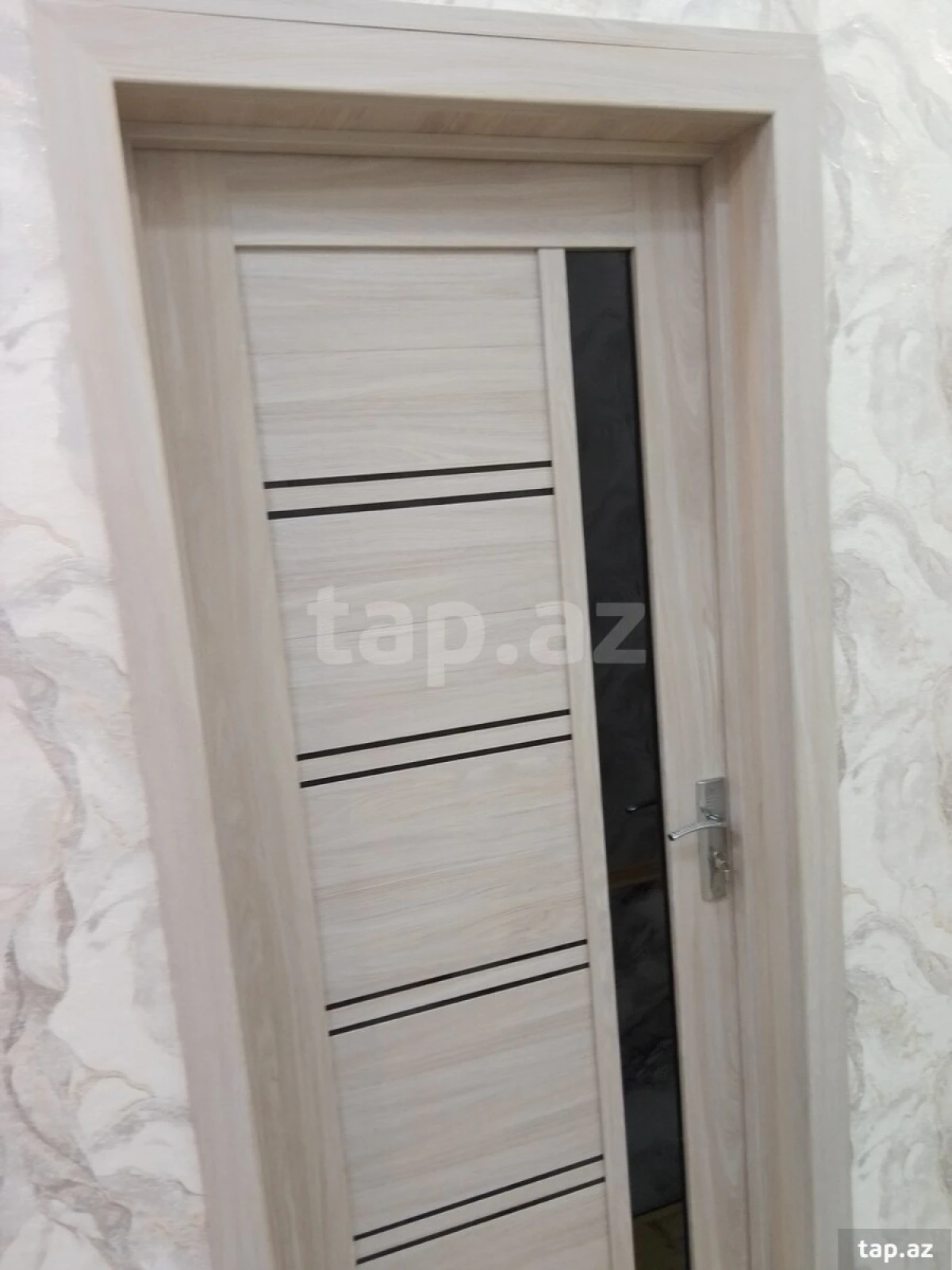 Satılır 11 otaqlı həyət evi