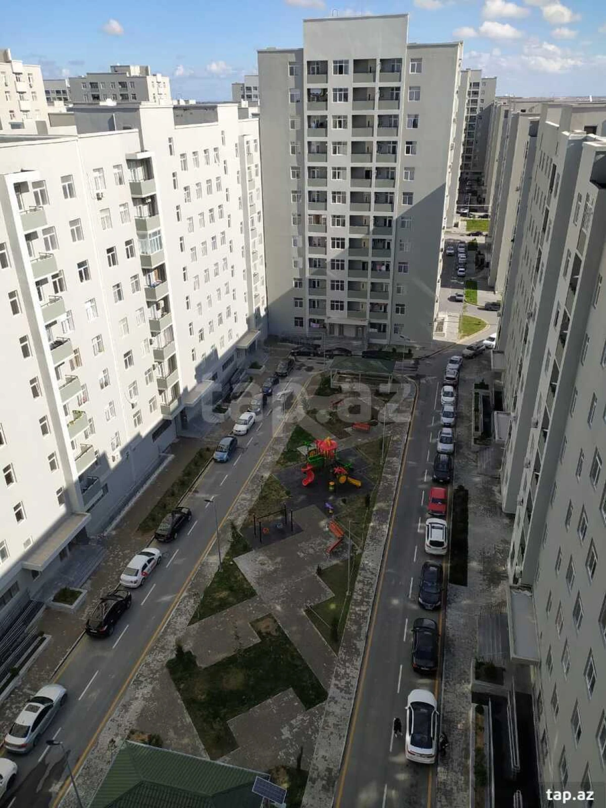Satılır 3 otaqlı yeni tikili 77 m²