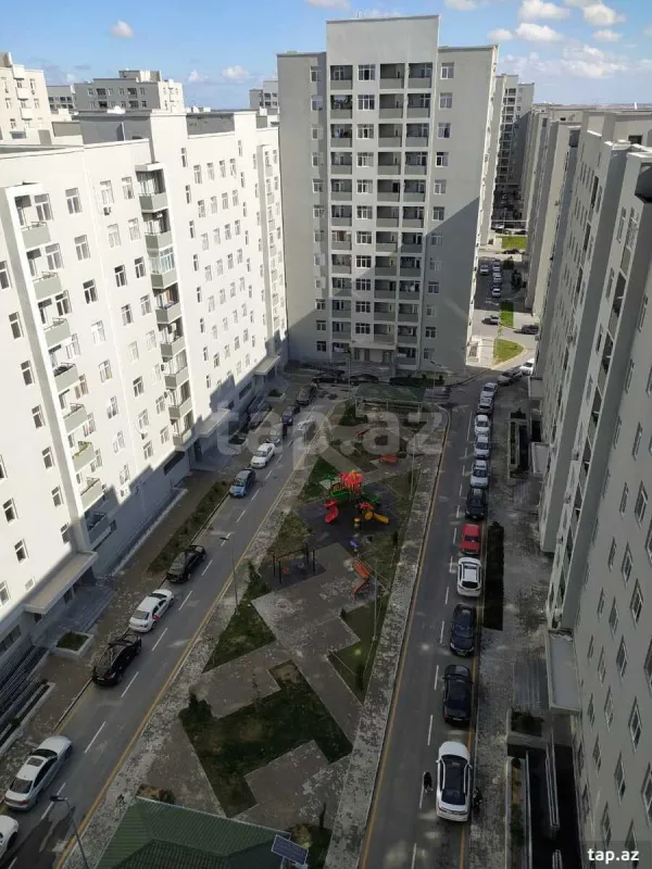 Satılır 3 otaqlı yeni tikili 77 m²