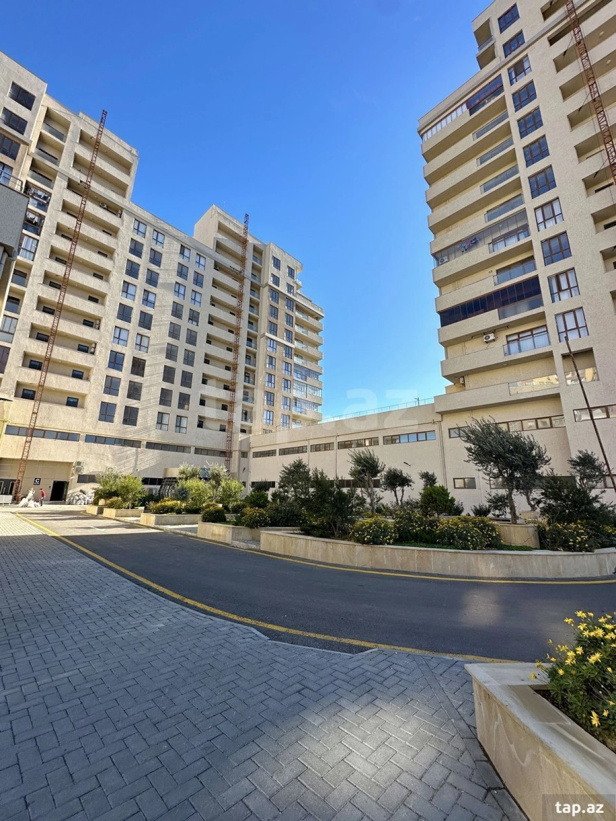 Satılır 3 otaqlı yeni tikili 147 m²