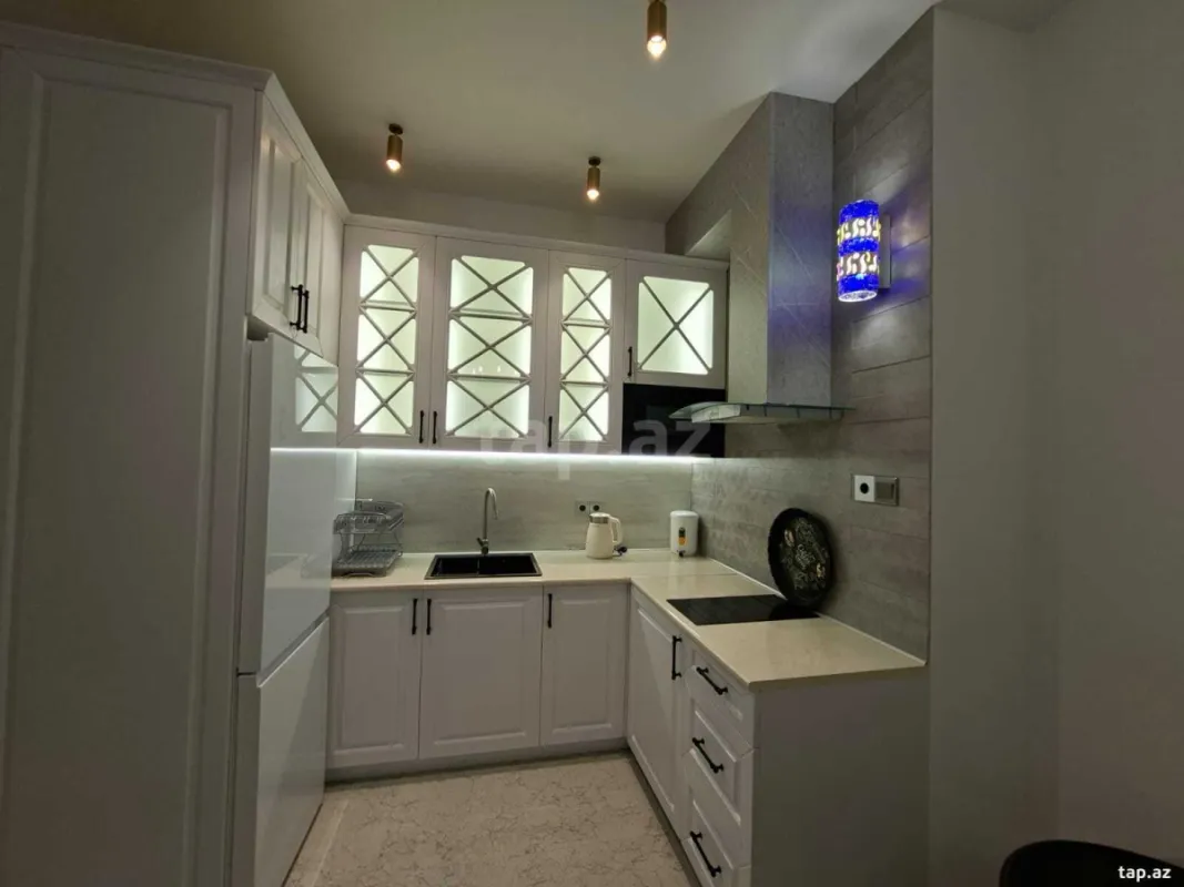 Kirayə verilir 2 otaqlı yeni tikili 60 m²