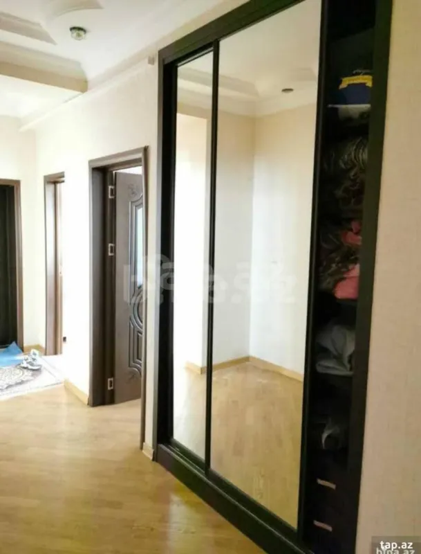 Kirayə verilir 2 otaqlı yeni tikili 85 m²