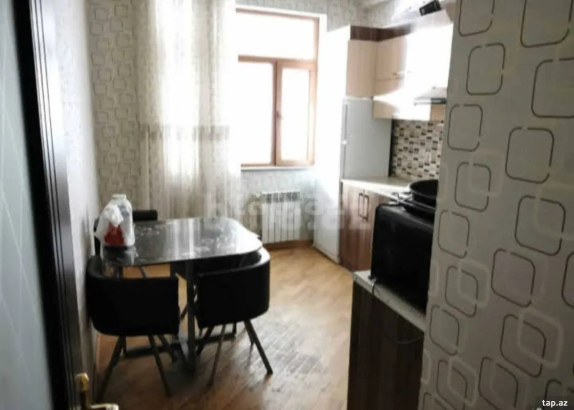 Kirayə verilir 2 otaqlı yeni tikili 85 m²