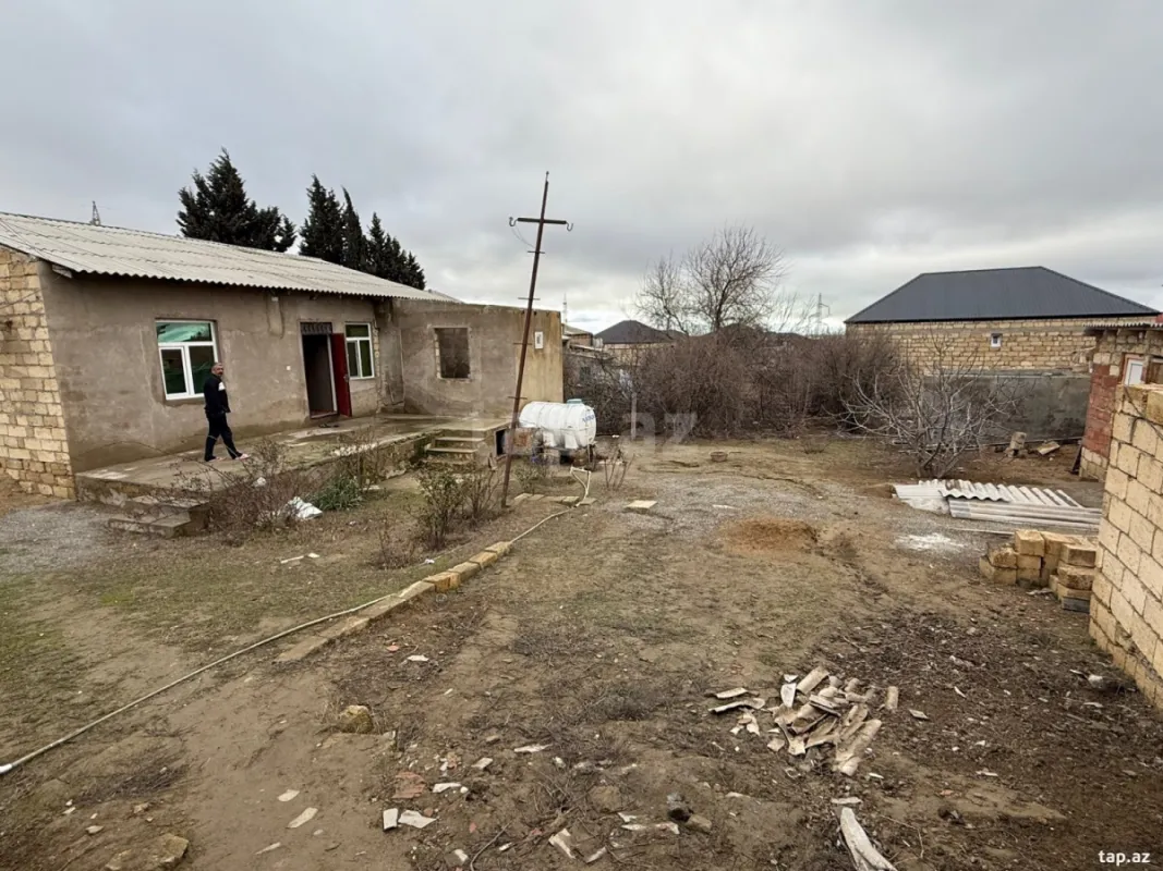 Satılır 3 otaqlı həyət evi