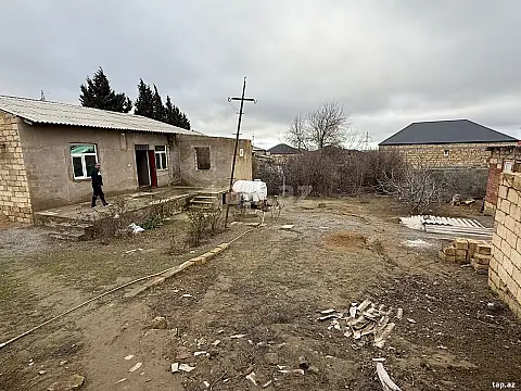 Satılır 3 otaqlı həyət evi