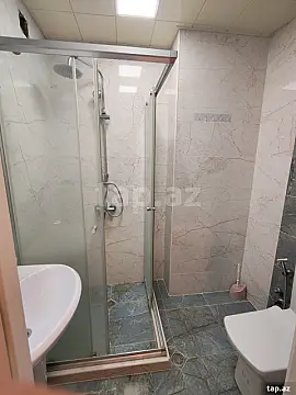 Kirayə verilir 1 otaqlı yeni tikili 46 m²