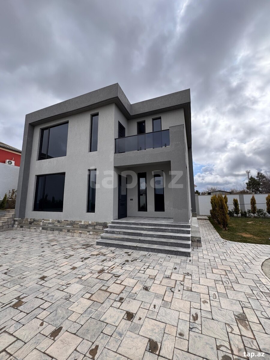 Satılır 5 otaqlı həyət evi 200 m²