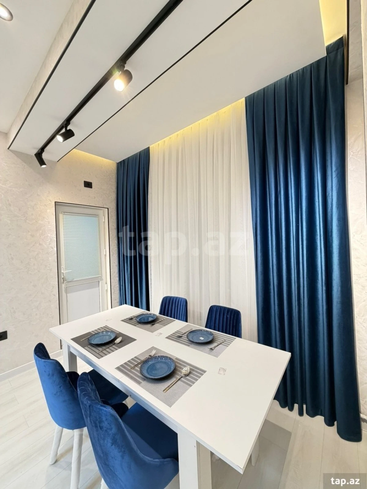 Kirayə verilir 2 otaqlı yeni tikili 60 m²