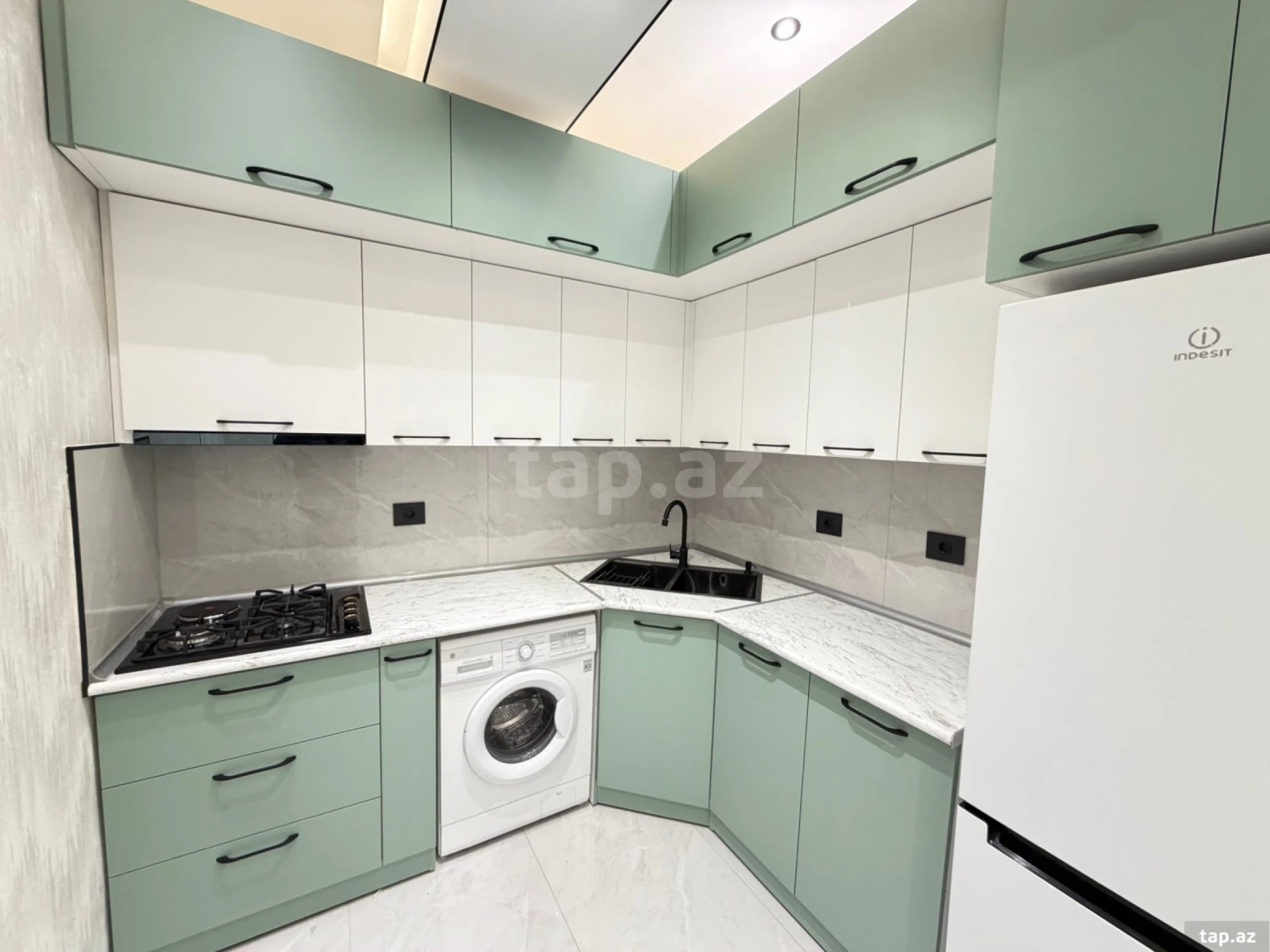 Kirayə verilir 2 otaqlı yeni tikili 60 m²