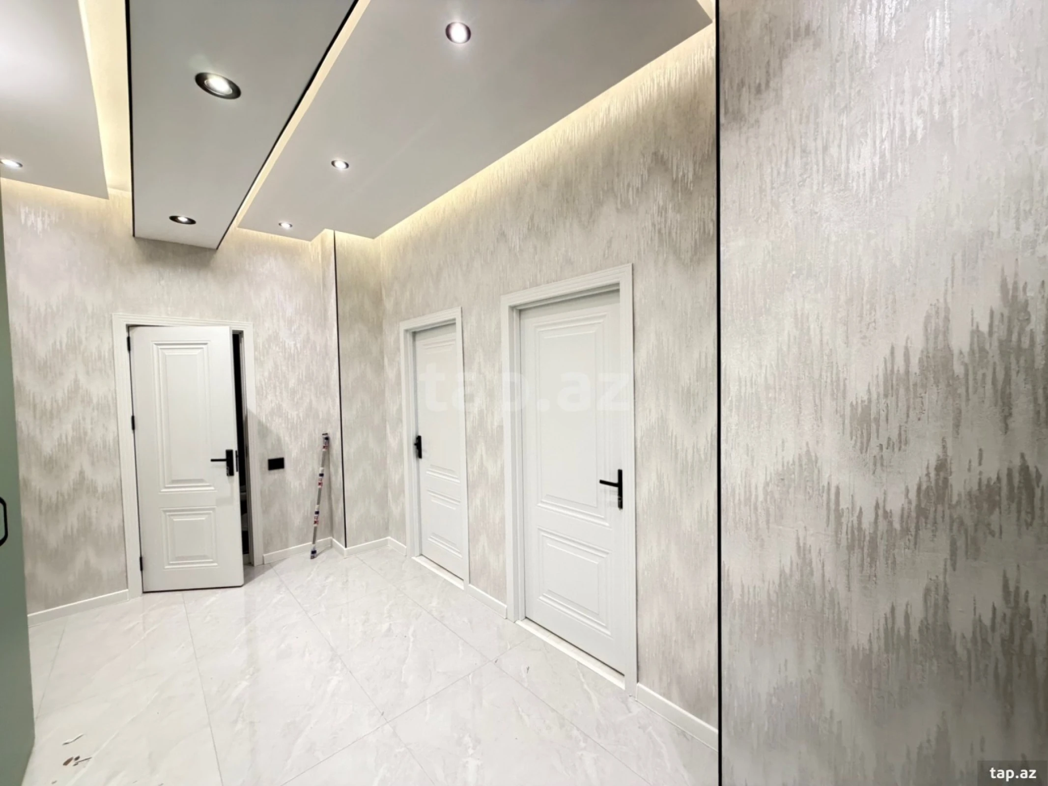 Kirayə verilir 2 otaqlı yeni tikili 60 m²