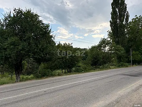 Satılır torpaq sahəsi — Quba